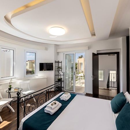 Accomoteleia Crystal Lagoon Villa Protaras Buitenkant foto