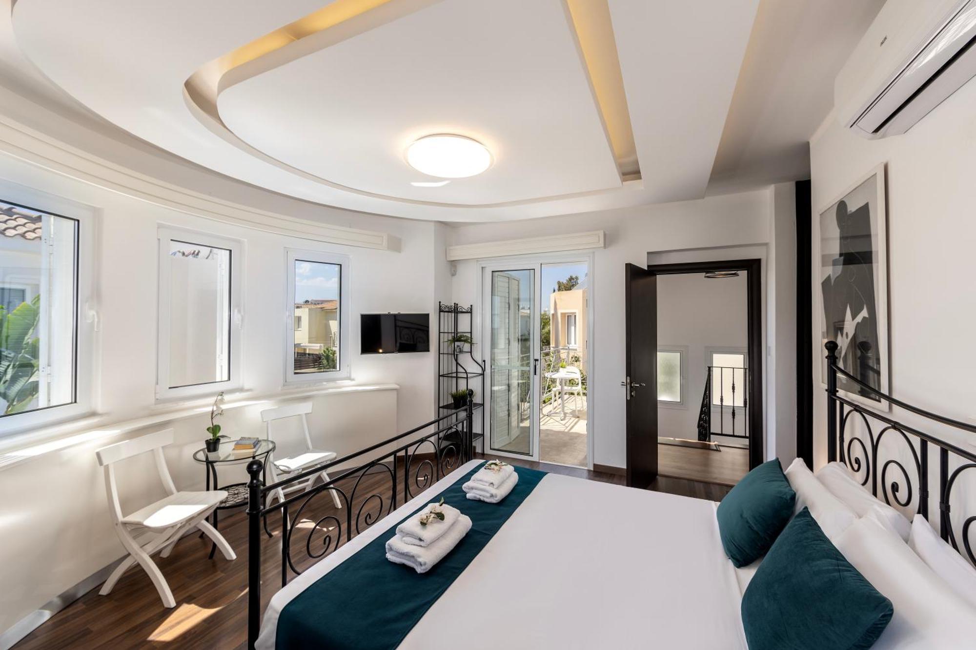 Accomoteleia Crystal Lagoon Villa Protaras Buitenkant foto