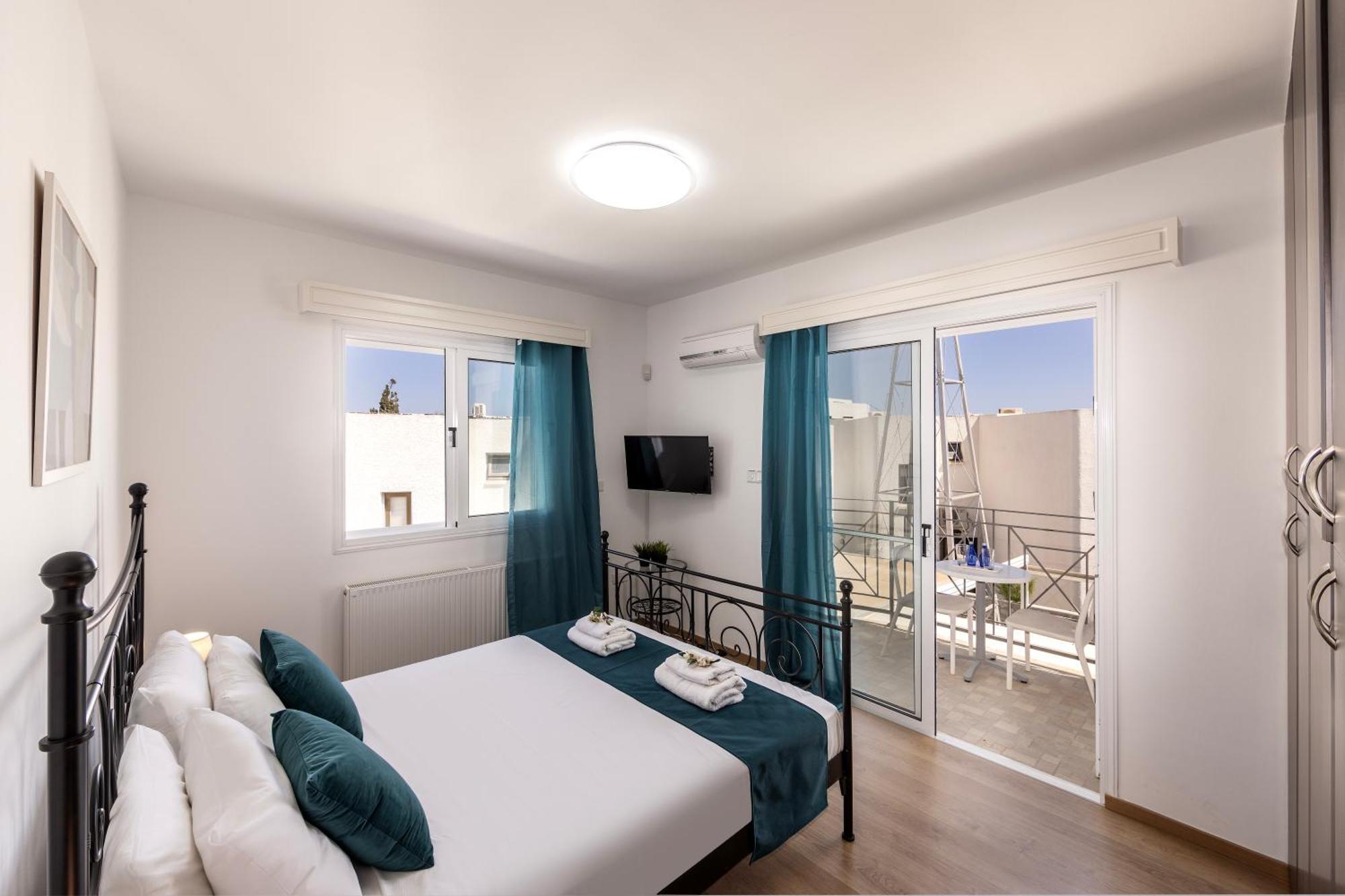 Accomoteleia Crystal Lagoon Villa Protaras Buitenkant foto
