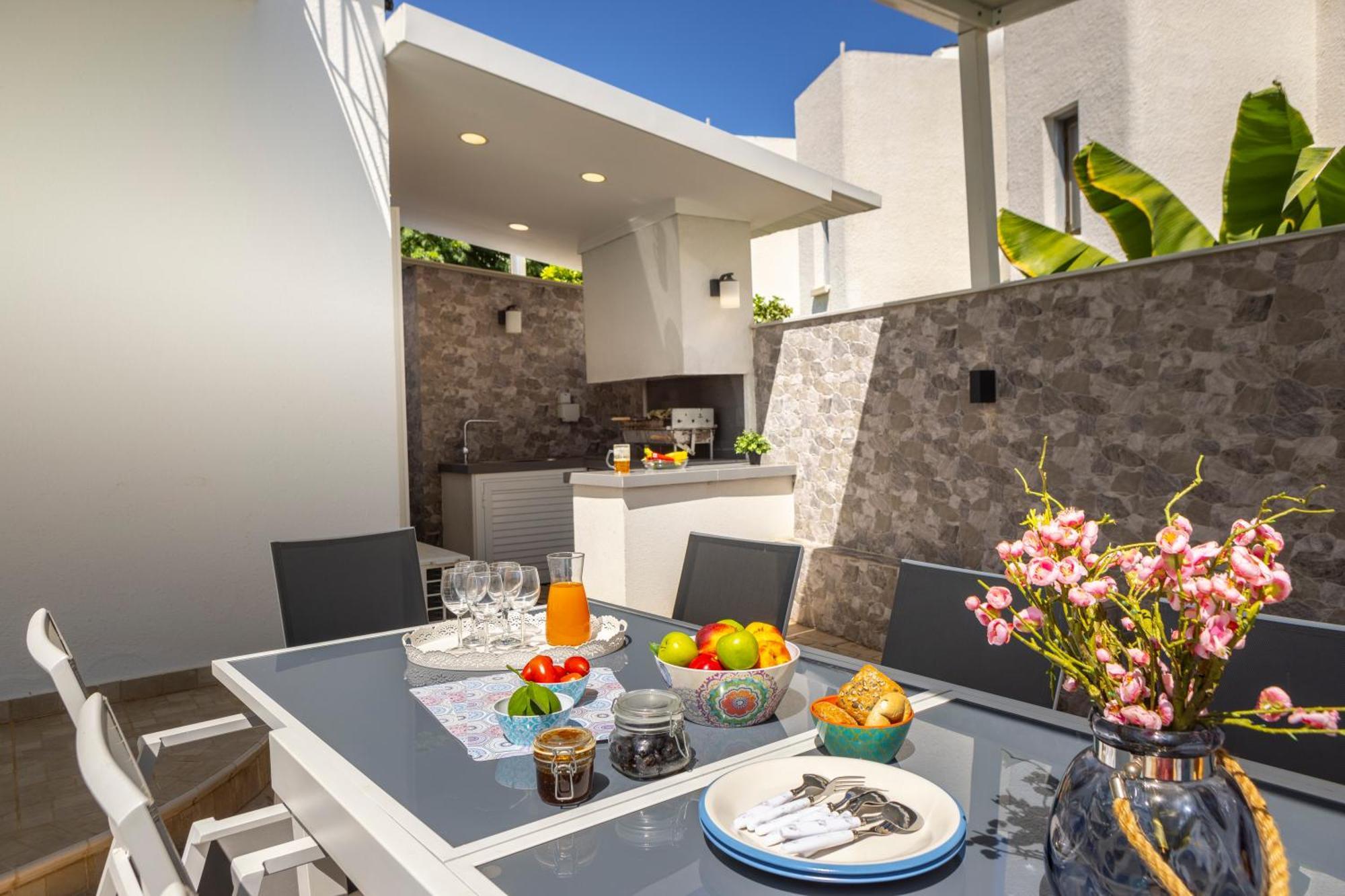 Accomoteleia Crystal Lagoon Villa Protaras Buitenkant foto